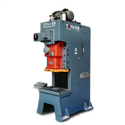 Mașină automată de ștanțare a metalelor